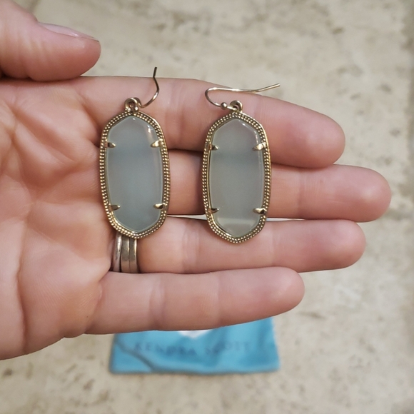 Kendra Scott Earrings - Picture 2 of 3